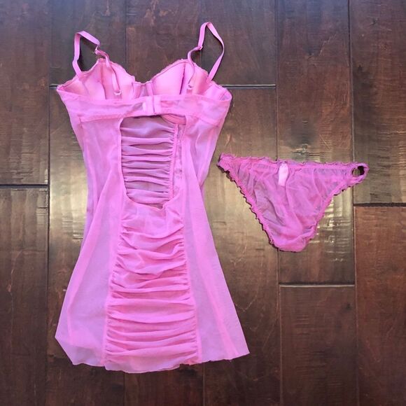 Pink lace slip lingerie set - Picture 8 of 9